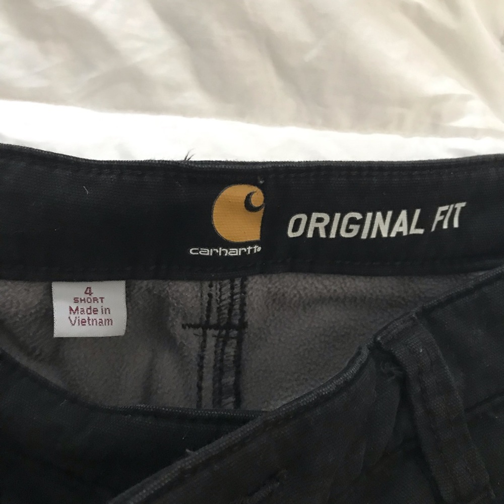 Carhartt original fit black fleece lined carpenter pants, length is short.(28)